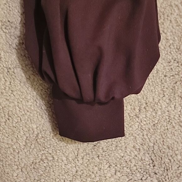 Susana monaco one sleeve cropped top wine color size med - Picture 6 of 8